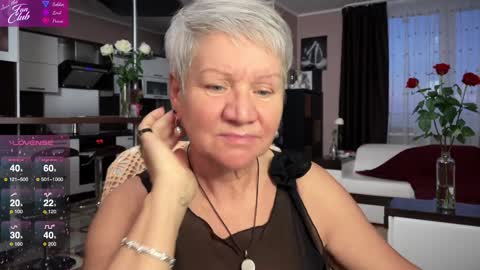 Roxana online show from February 4, 2:53 pm