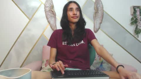   online show from January 3, 7:39 pm