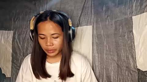 Melanie online show from June 25, 12:51 pm