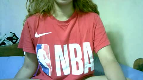 roxanne_98 online show from January 9, 1:32 am