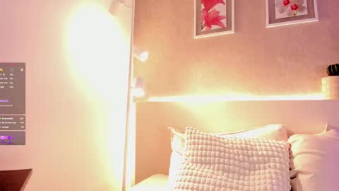 Roxanne Gomez online show from September 29, 4:12 pm