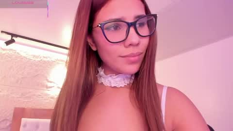 R O X Y  online show from May 29, 7:45 pm