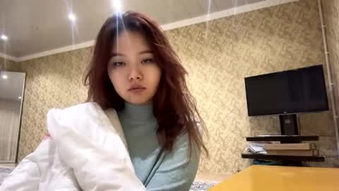 Emma online show from November 25, 8:42 pm