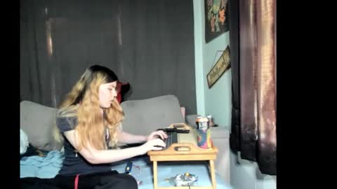 roxihazeleyes online show from March 23, 8:48 pm