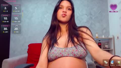 roxxi_2110 online show from October 11, 2:27 am