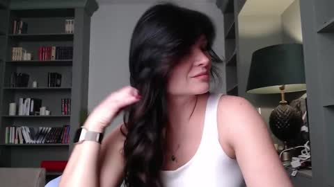 roxxiejet online show from October 13, 8:39 am