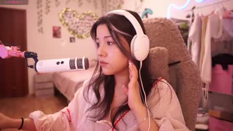 roxysuh online show from July 10, 8:26 am