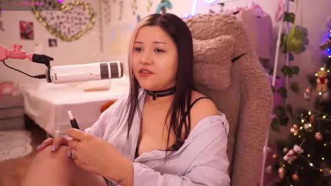 roxysuh online show from February 9, 8:05 am