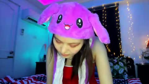 Royalty online show from June 24, 11:42 am