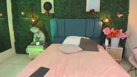 Ruby online show from October 25, 3:25 am