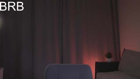 Mila online show from October 4, 5:50 pm