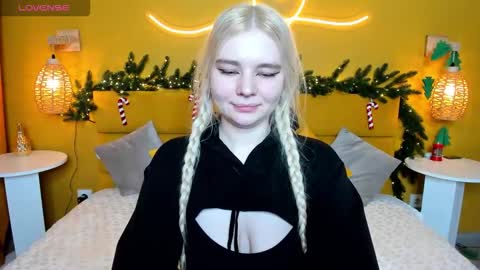 ruthbryant online show from December 20, 12:58 am