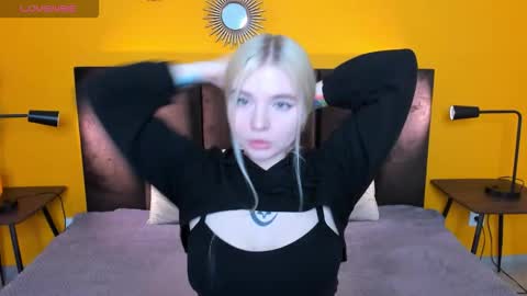 ruthbryant online show from October 14, 8:17 am