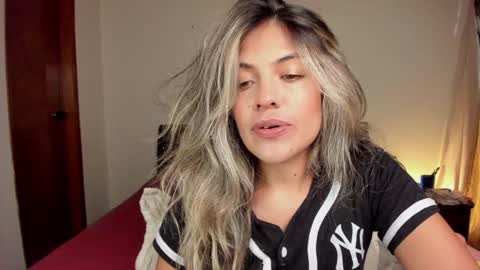 Leslie Beltrn online show from January 9, 3:15 am