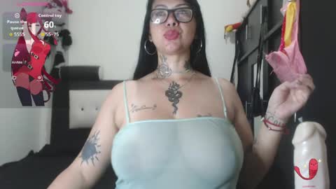 saalomee 1 online show from April 13, 9:37 pm