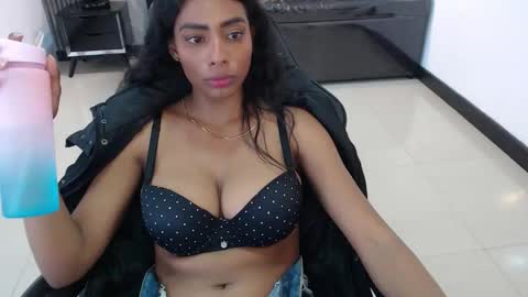 saara_ch1 online show from March 19, 9:30 pm