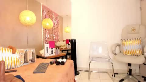 Sabrina Shark online show from February 14, 3:30 am