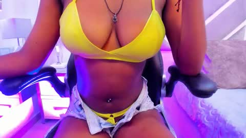 SabrinnaBrownn online show from October 17, 7:00 am