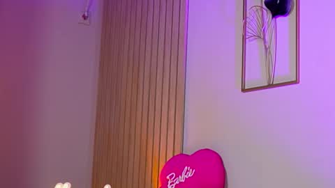 SabrinaJade online show from September 28, 6:20 am