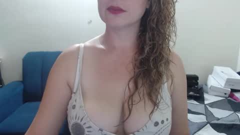 sacrletardiente online show from May 19, 11:28 am