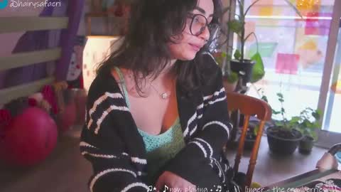 Safa online show from December 17, 4:22 pm