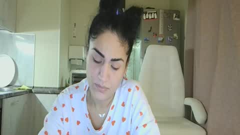 Queen online show from November 22, 6:43 pm