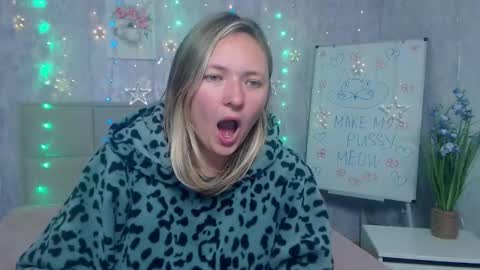 Sally online show from October 3, 2:16 am