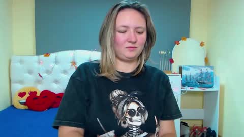 Sally online show from November 18, 7:37 pm