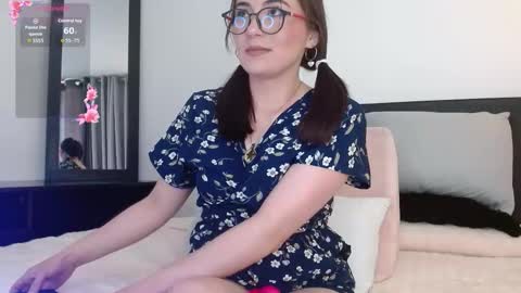 salma_tori online show from February 6, 7:17 pm