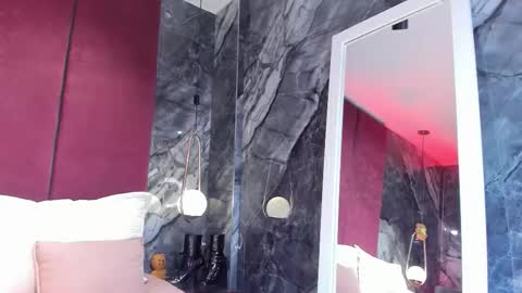 S A L O M E   online show from February 25, 12:48 pm