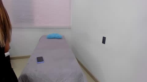 Salomme Cruz online show from February 2, 10:17 pm