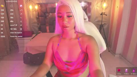 saloome_collins online show from November 12, 5:05 am