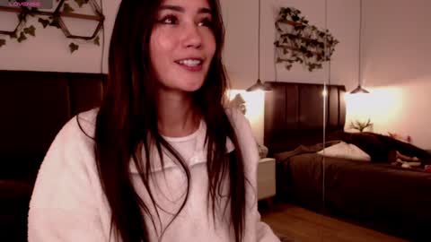 Stefana    or    Samchispas online show from December 10, 10:58 pm