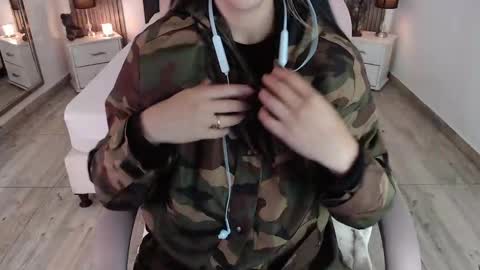 SAM MANSON online show from February 13, 12:11 pm