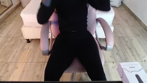 SAM MANSON online show from February 6, 12:15 pm