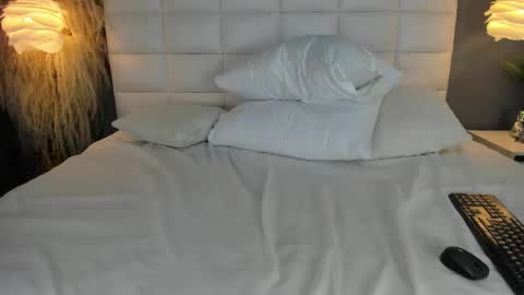 samanta online show from December 3, 4:15 am