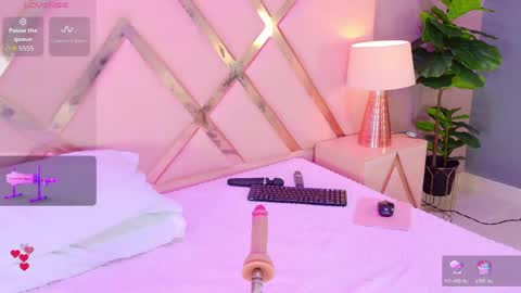 samantakane online show from June 6, 7:03 am