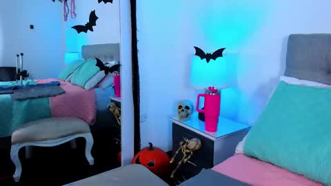 Samantha Vega online show from October 20, 8:45 pm