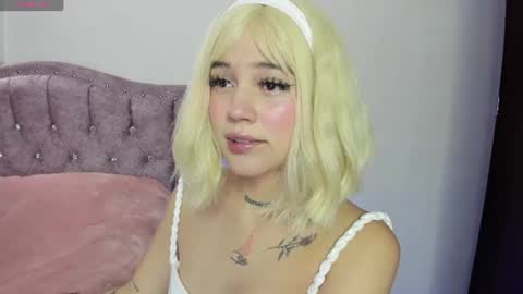 samantha_browwnn online show from July 8, 12:18 pm