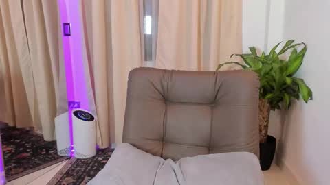 Samantha Ferrec online show from January 10, 10:14 pm