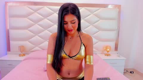 Sweet Samantha   online show from January 24, 8:00 pm