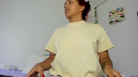 samanthajonson online show from January 14, 7:53 pm