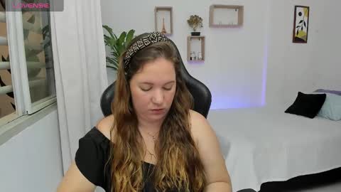 Samantha samy online show from January 26, 2:45 am