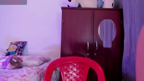 Samara is my name a pleasure delighted that you are here leave your thumb up it is important to me online show from June 3, 3:29 am