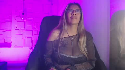 sami online show from June 15, 7:36 pm