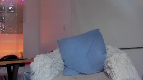 Samantha Santacoloma online show from October 17, 10:40 am