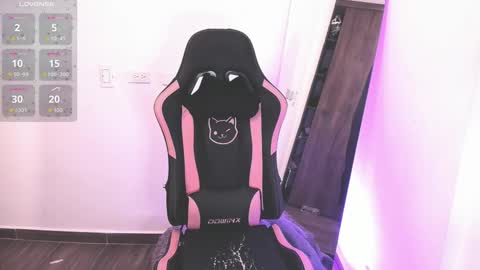 samiacooper25 online show from September 11, 1:39 am