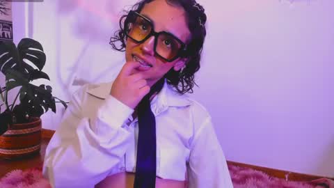 Sam    online show from December 6, 9:01 pm