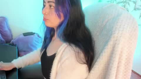   online show from November 7, 7:25 am