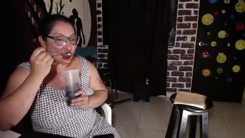 adriana online show from March 5, 8:15 pm